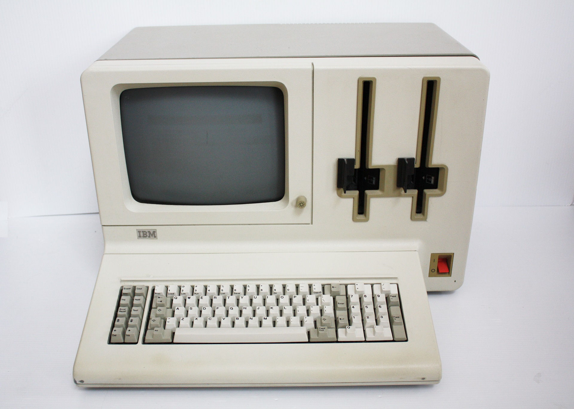 The IBM 5322 Datamaster that Dean Mark produced a word adapter for.
